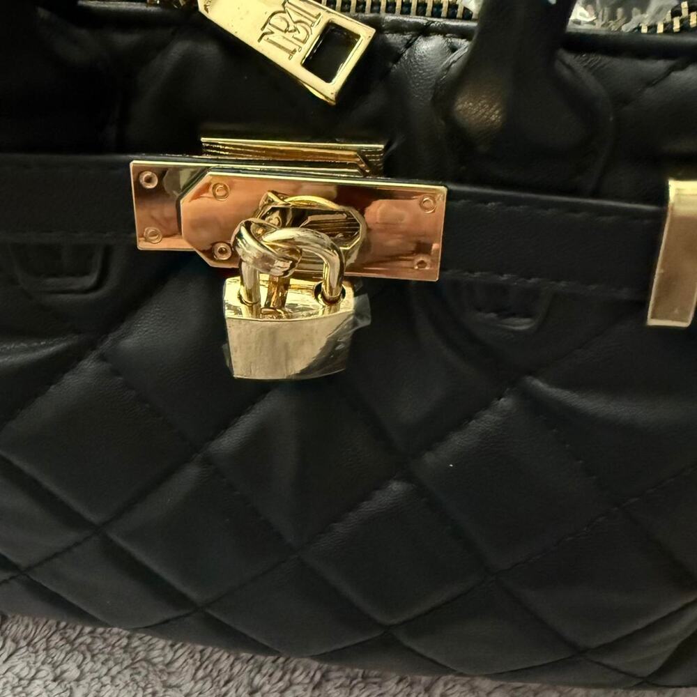 Badgley mischka small quilted two way - Picture 4 of 8